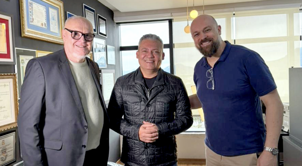 João Henrique Faria, Deputado Estadual Paulo Corrêa Jr e Christian Jauch realizando o Planejamento estratégico e diagnóstico.